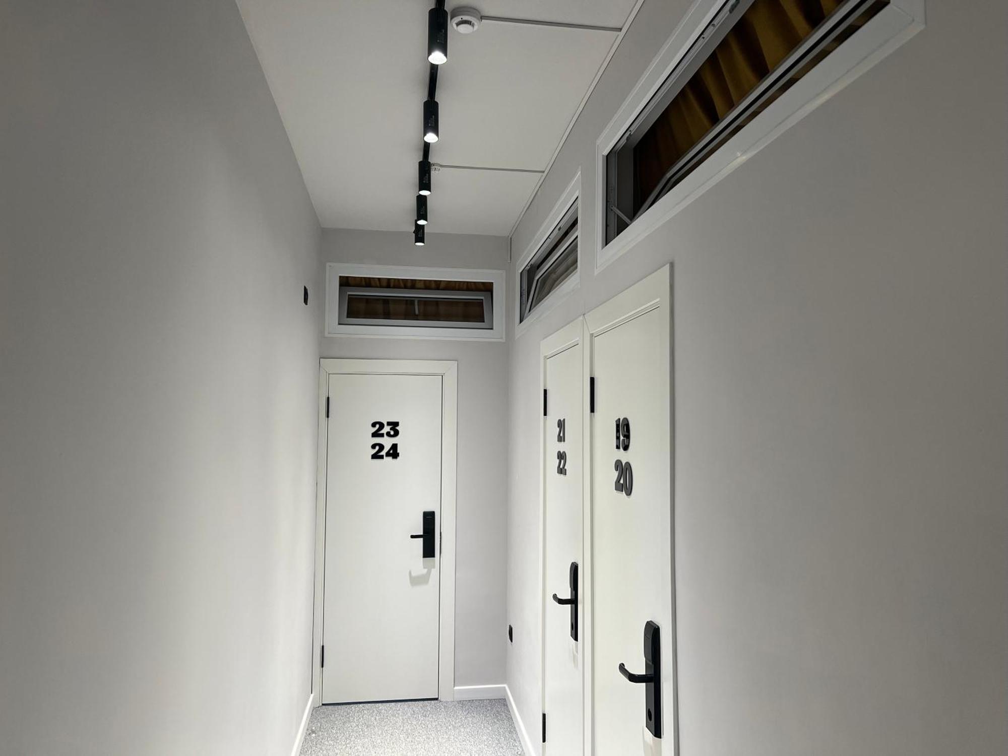 Aiva Hostel Bishkek Ngoại thất bức ảnh